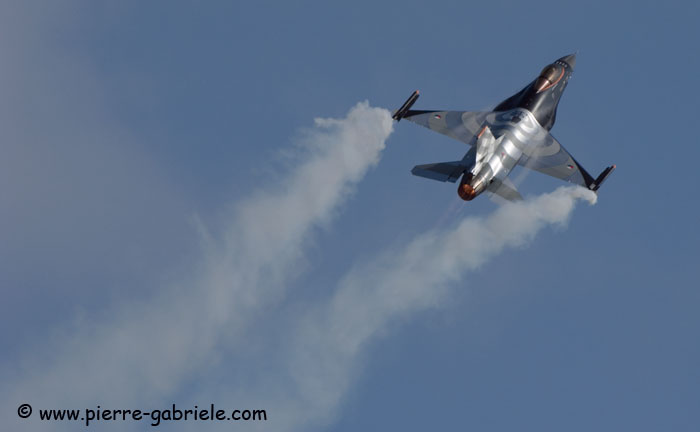 f16_7230.jpg
