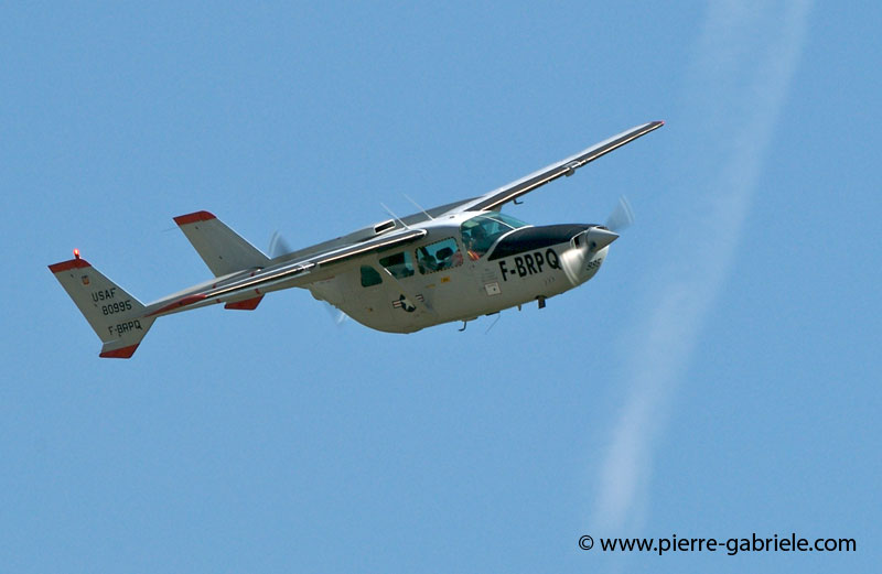 cessna_2044.jpg