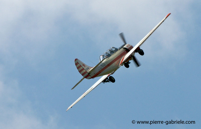 yak52_1945.jpg