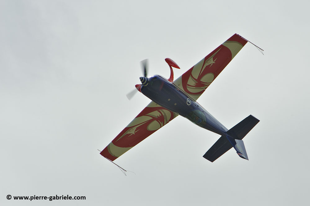 extra330_8020.jpg