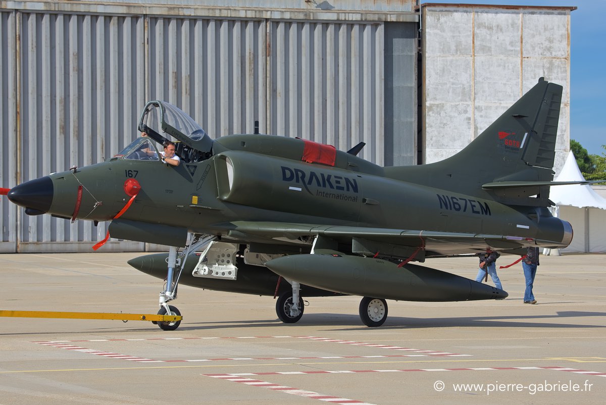 skyhawk_6189.jpg