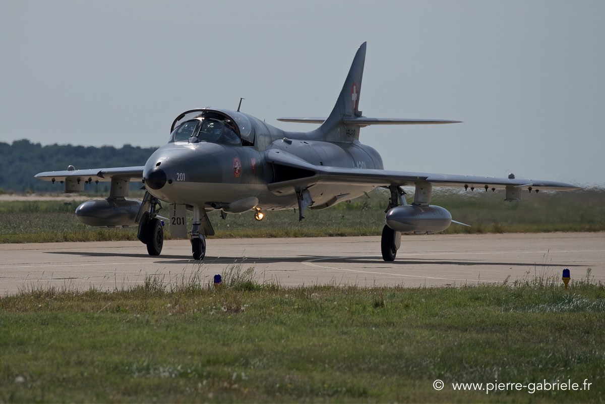 hunter_6230.jpg