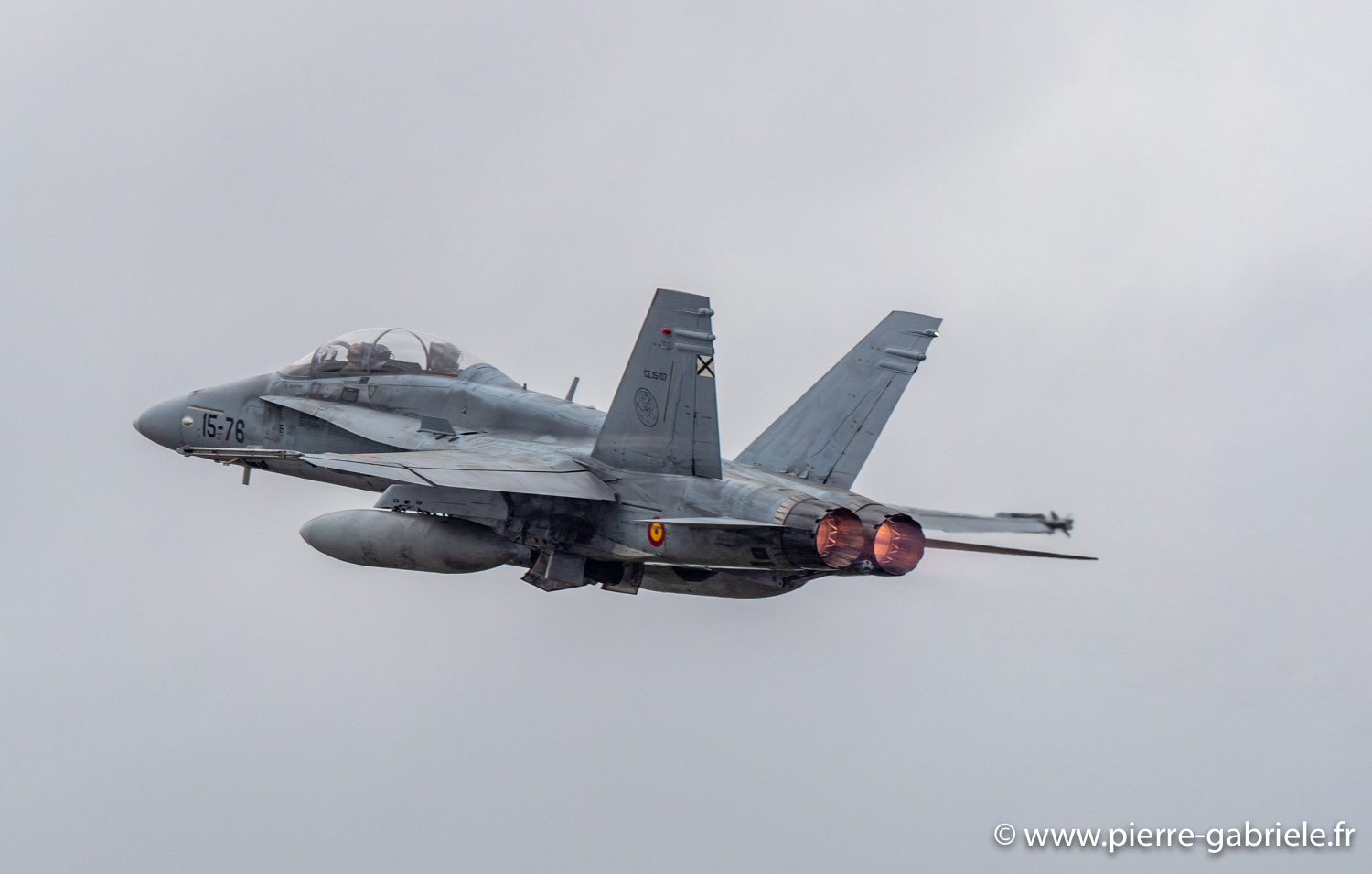 f18-g93_0461.jpg