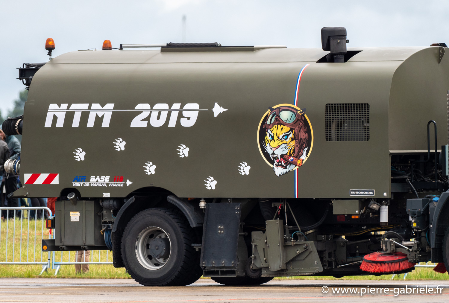 tarmac-g93_0546.jpg