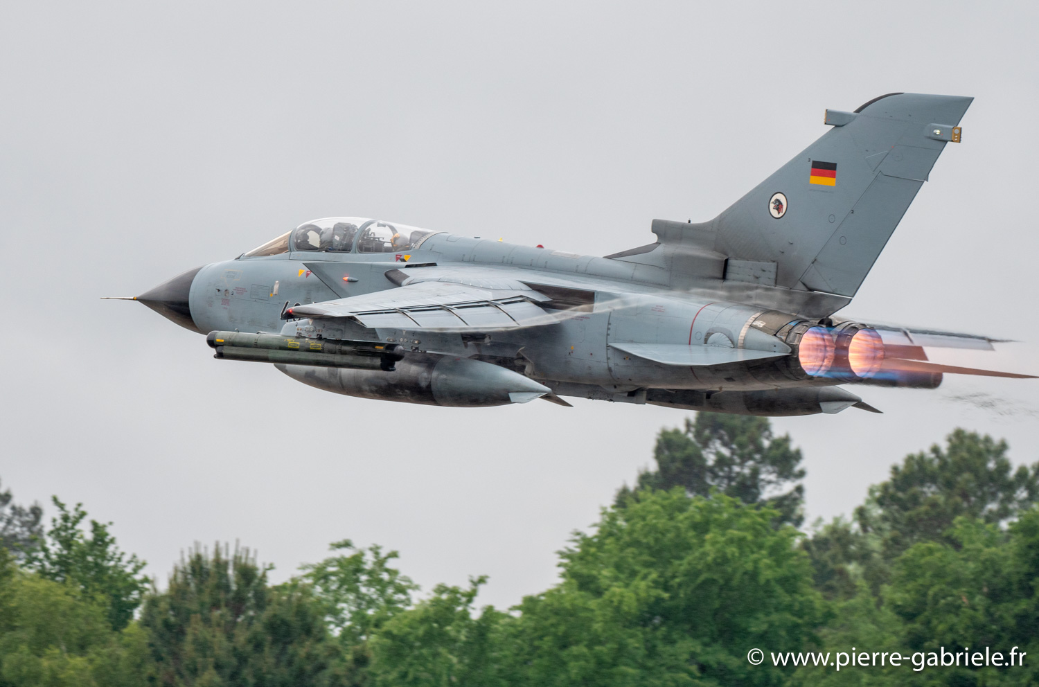 tornado-g93_0409.jpg
