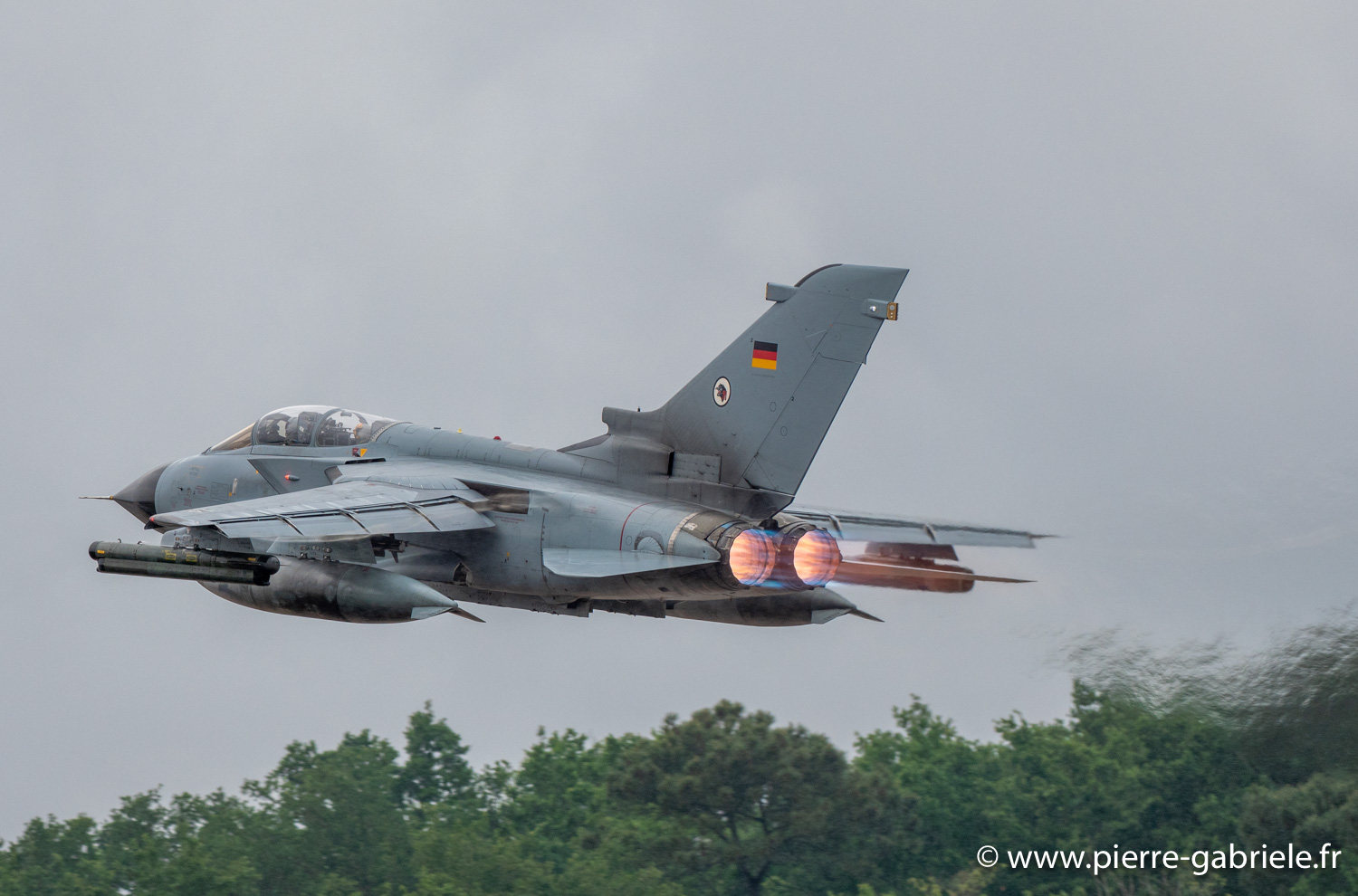 tornado-g93_0410.jpg