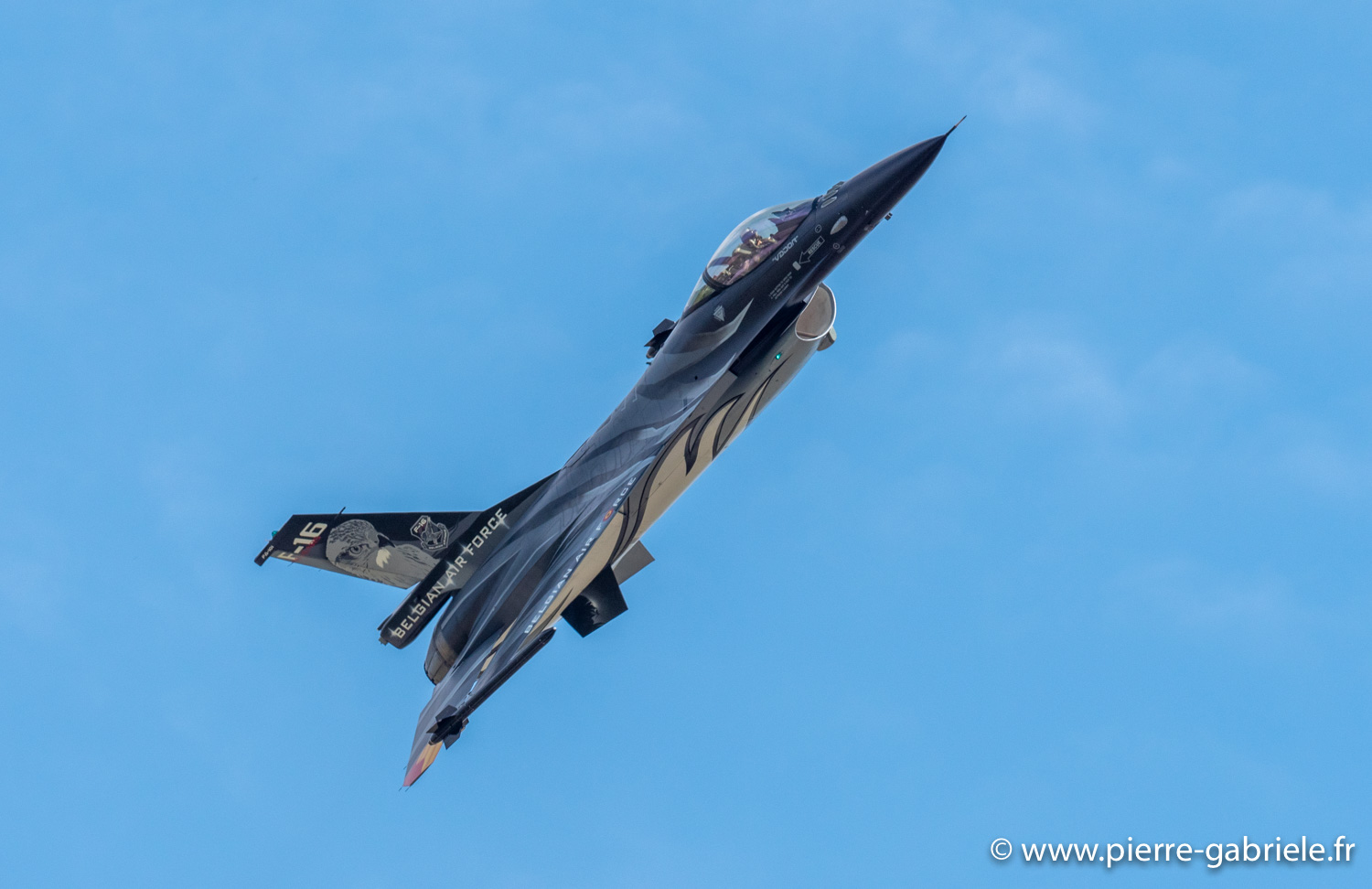 f16-g93_0675.jpg