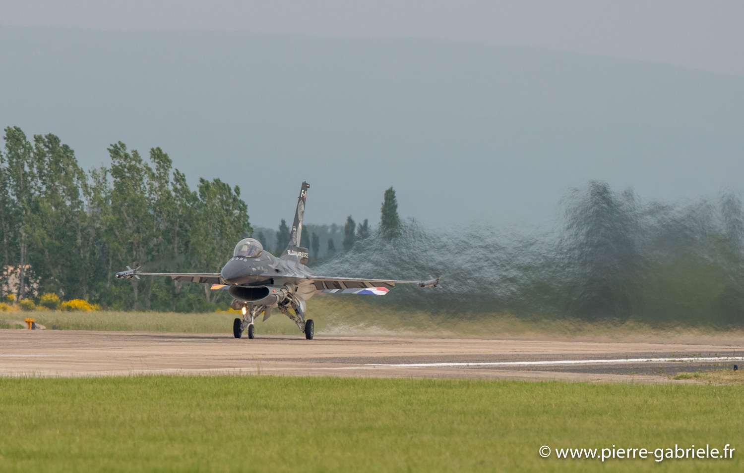 f16-g93_1024.jpg