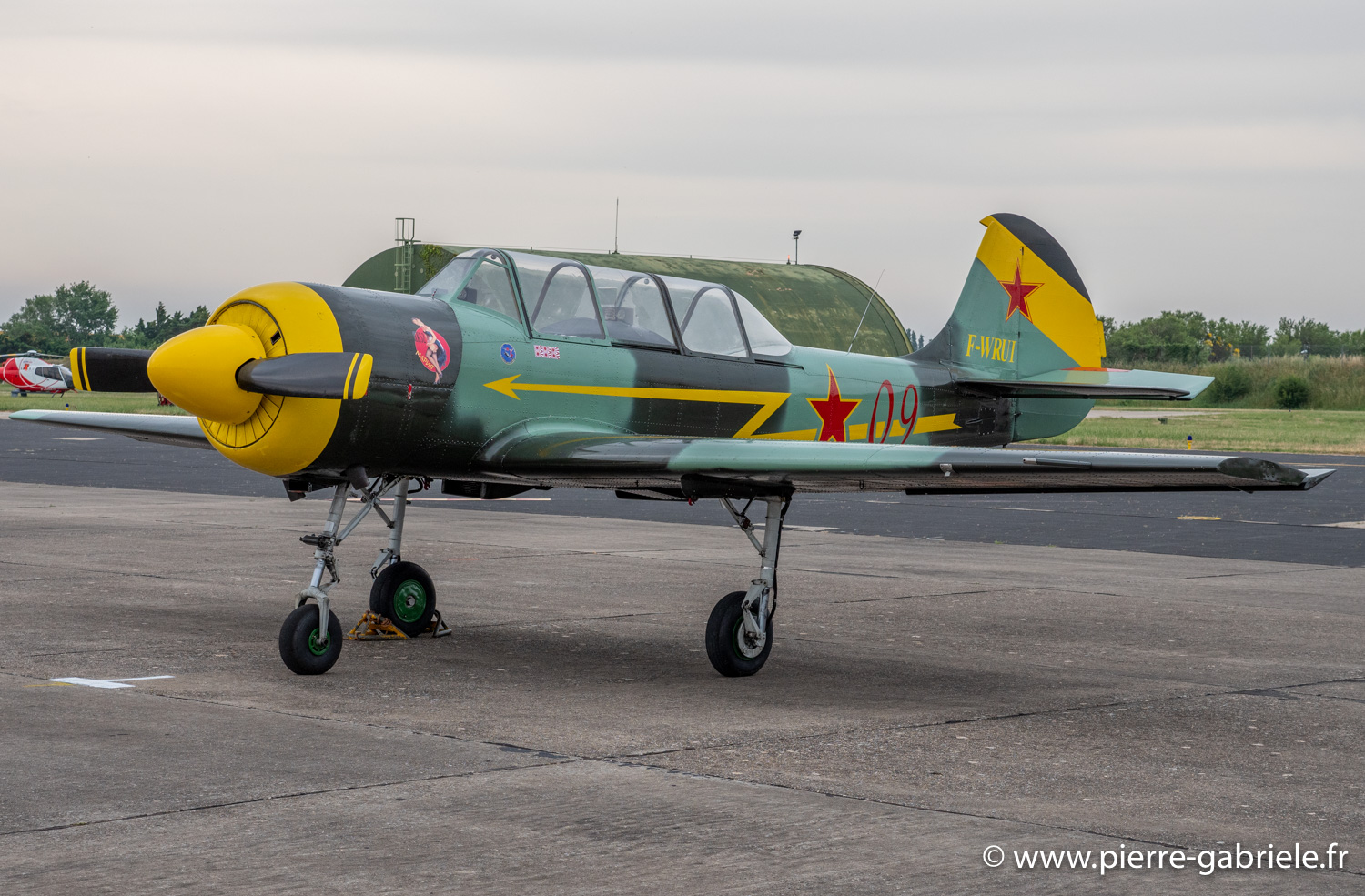 yak52-g92_9837.jpg