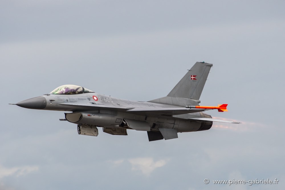 f16-d500_5540.jpg