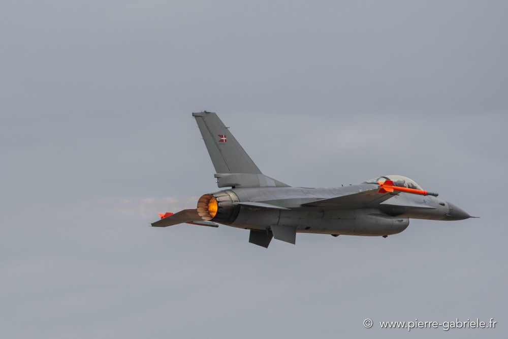 f16-d500_5588.jpg