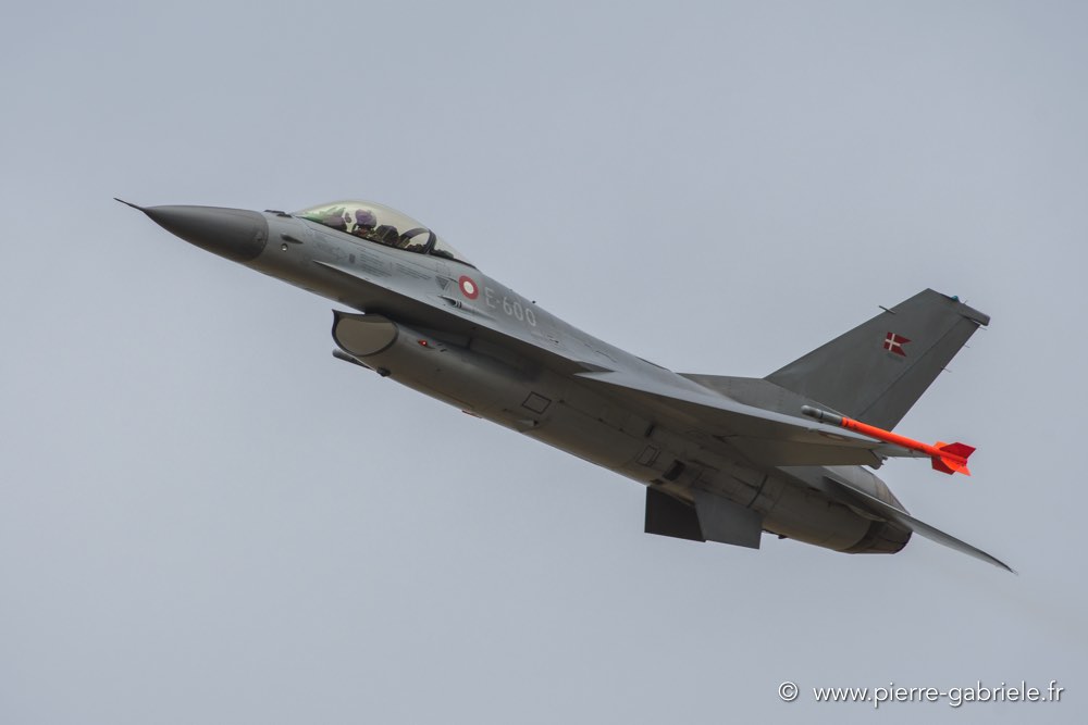 f16-d500_5596.jpg