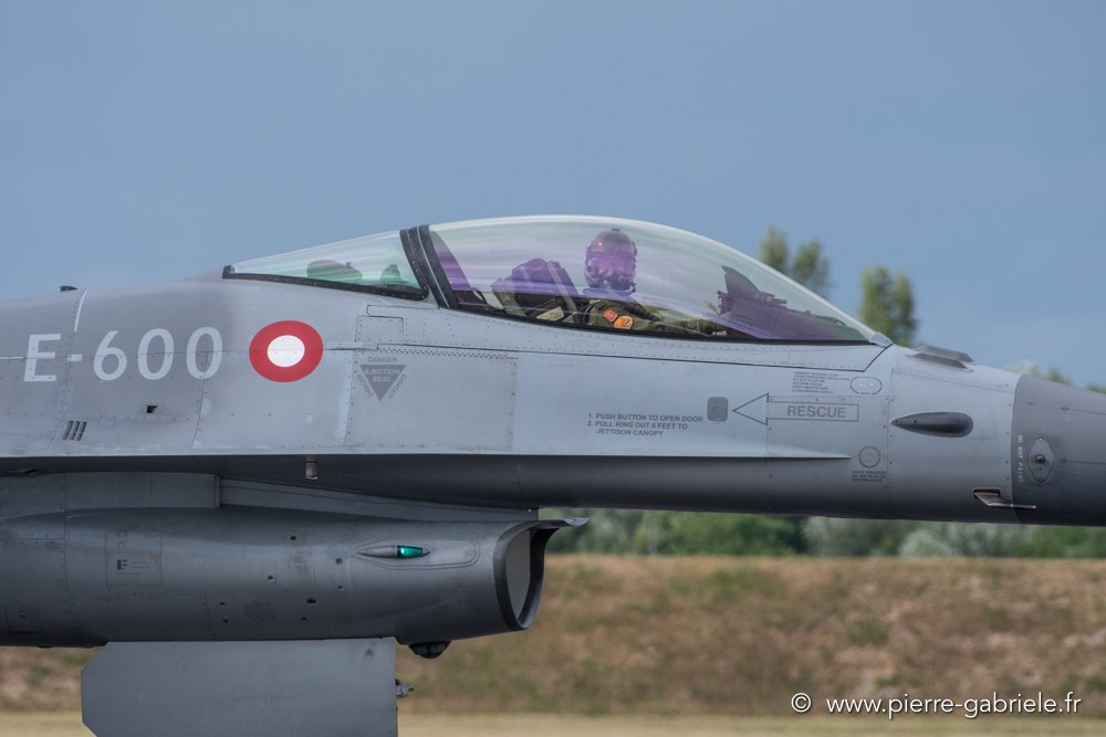 f16-d500_4974.jpg