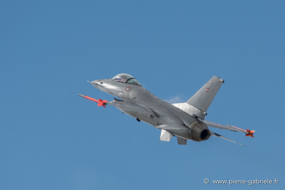 f16-d500_4985.jpg