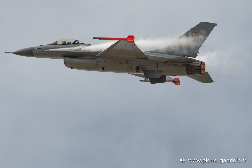 f16-d500_5025.jpg