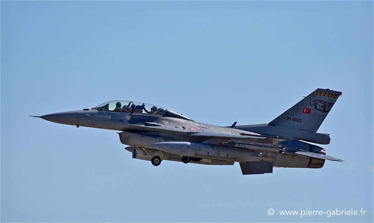 f16_1418.jpg