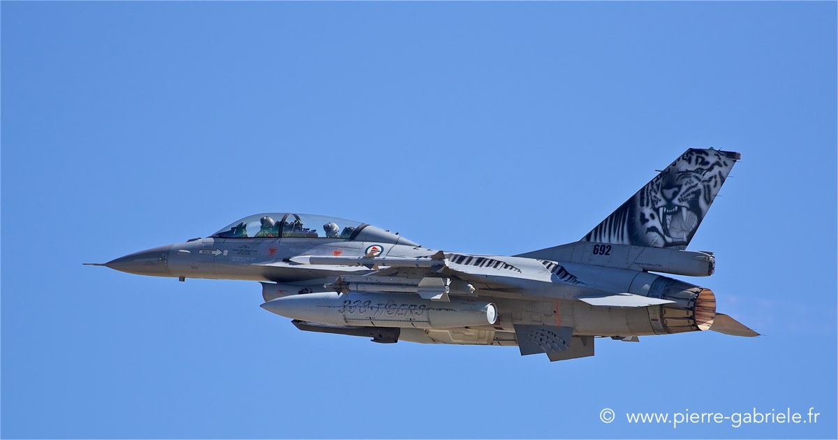f16_1442.jpg