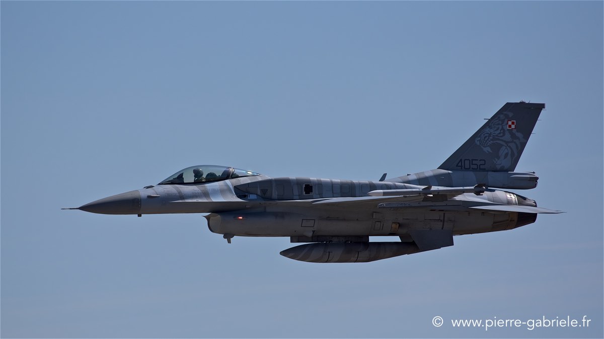f16_1676.jpg