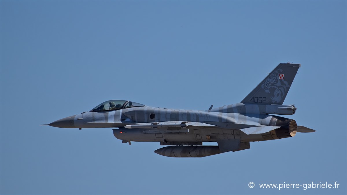 f16_1679.jpg