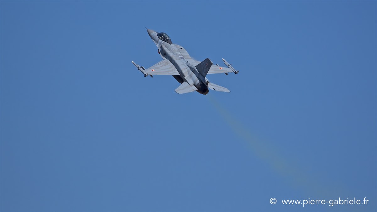 f16_1681.jpg