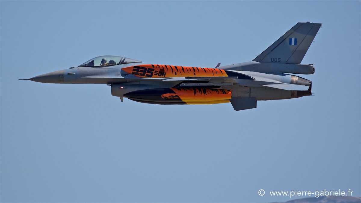 f16_1689.jpg