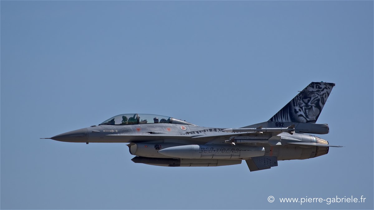 f16_1701.jpg