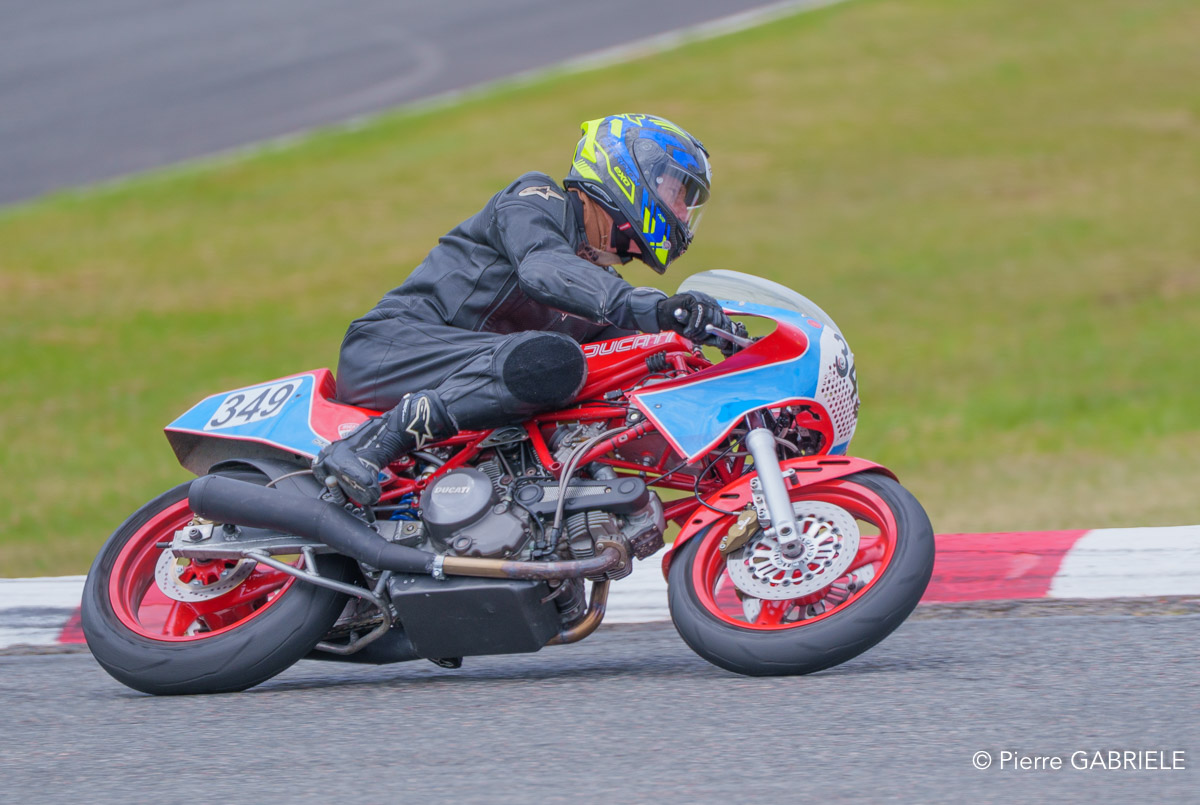 solo-a74n_02207.jpg