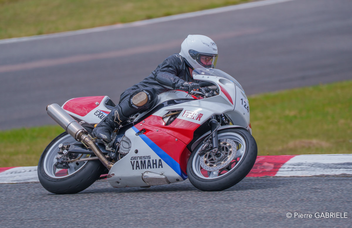 solo-a74n_02226.jpg