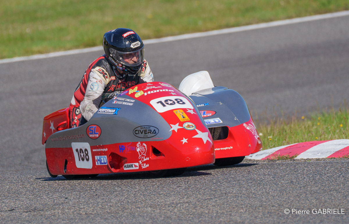 samedi-sides-a74_03120.jpg