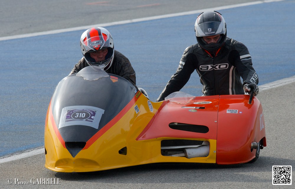 coyotes-2014-side_4944.jpg