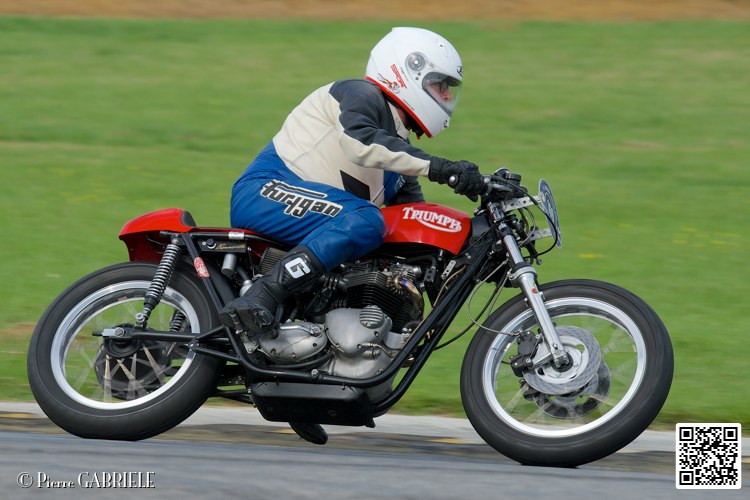 coyotes-2014-solo_5223.jpg