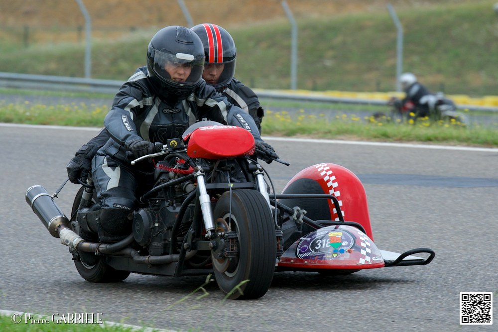 coyotes-2014-side_4561.jpg