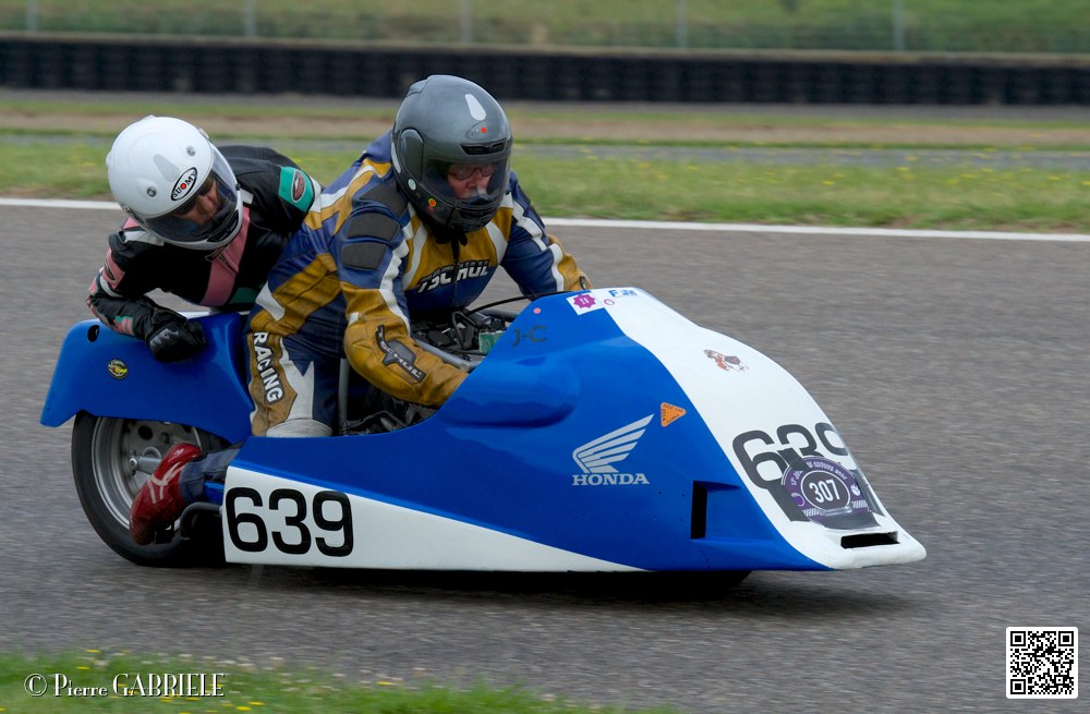 coyotes-2014-side_4571.jpg