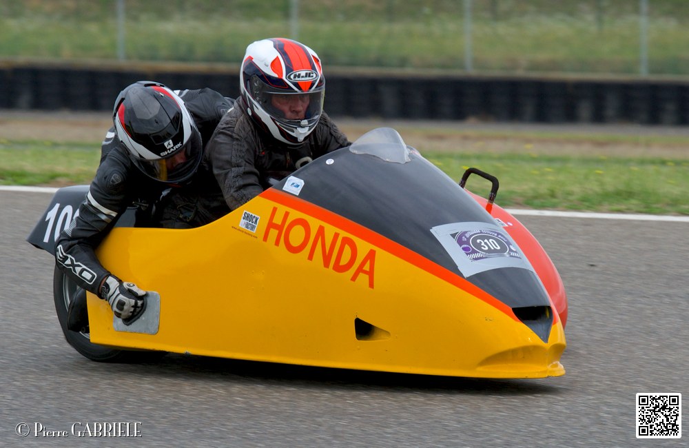 coyotes-2014-side_4577.jpg