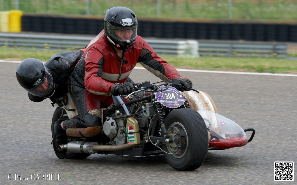 coyotes-2014-side_4591.jpg