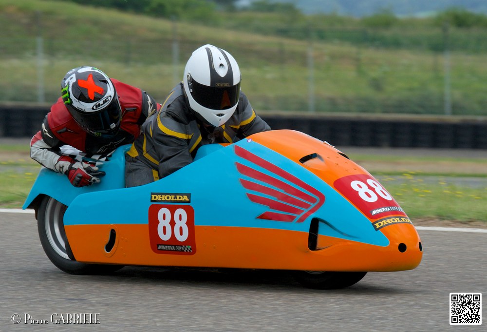 coyotes-2014-side_4599.jpg