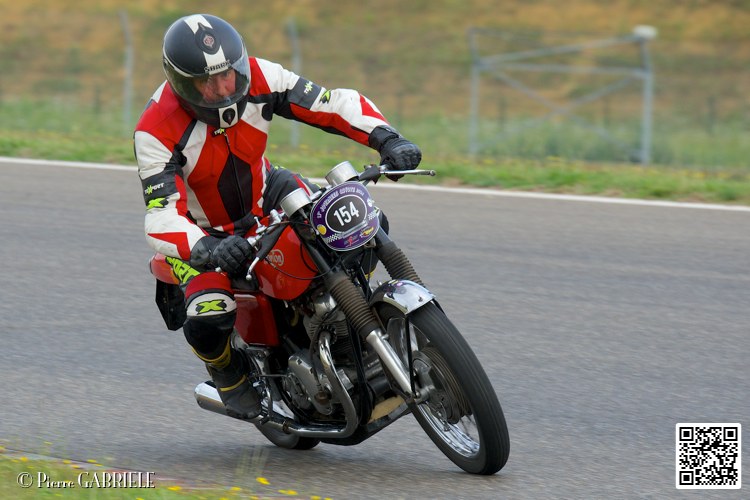 coyotes-2014-solo_4391.jpg