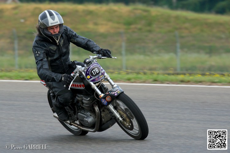 coyotes-2014-solo_4417.jpg