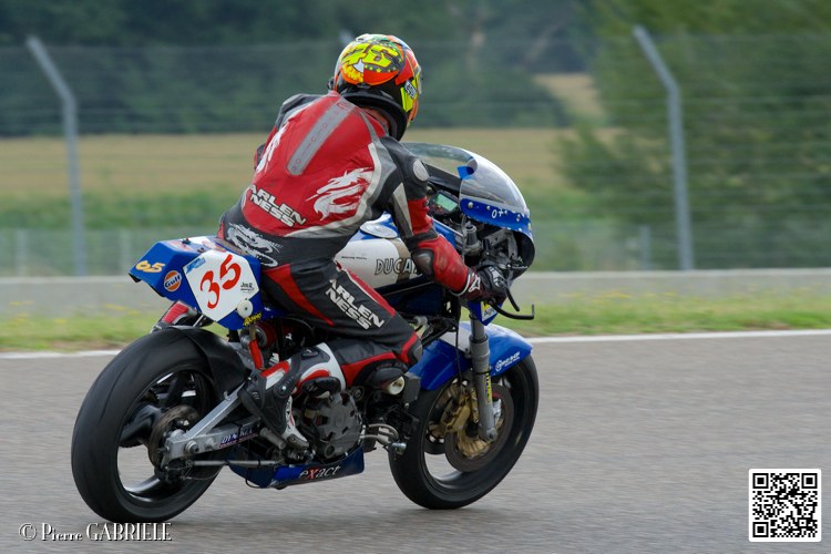 coyotes-2014-solo_4554.jpg