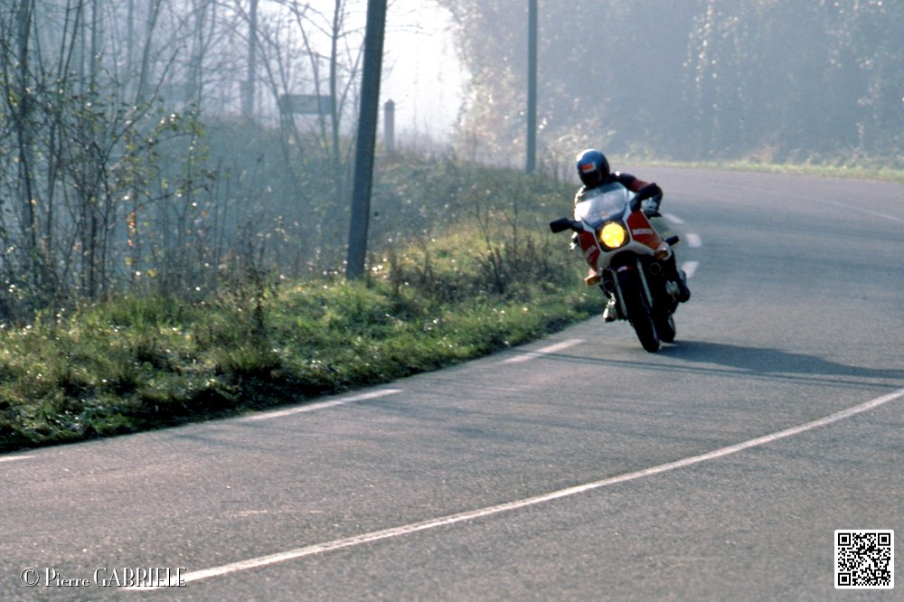 cb1100r_023.jpg
