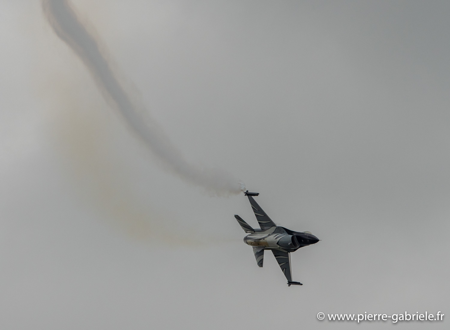 f16-g92_4429.jpg