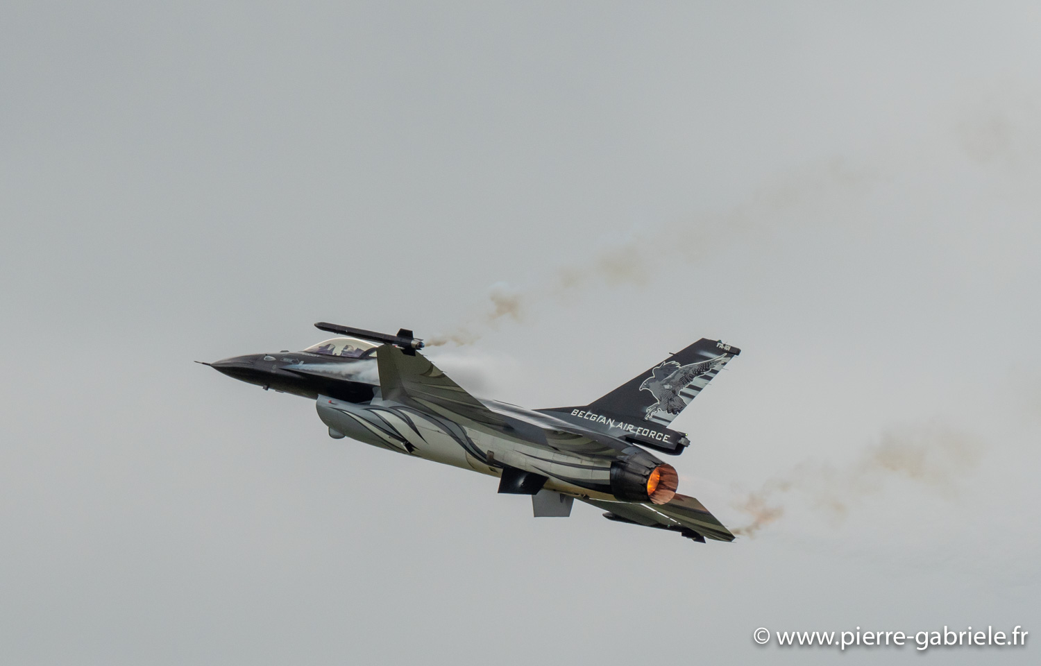 f16-g92_4668.jpg