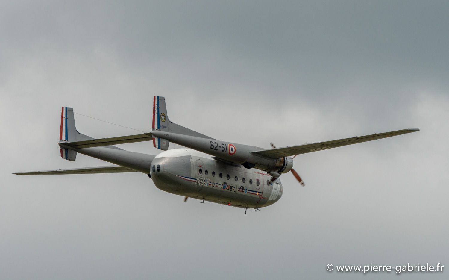 n2501-g92_4065.jpg