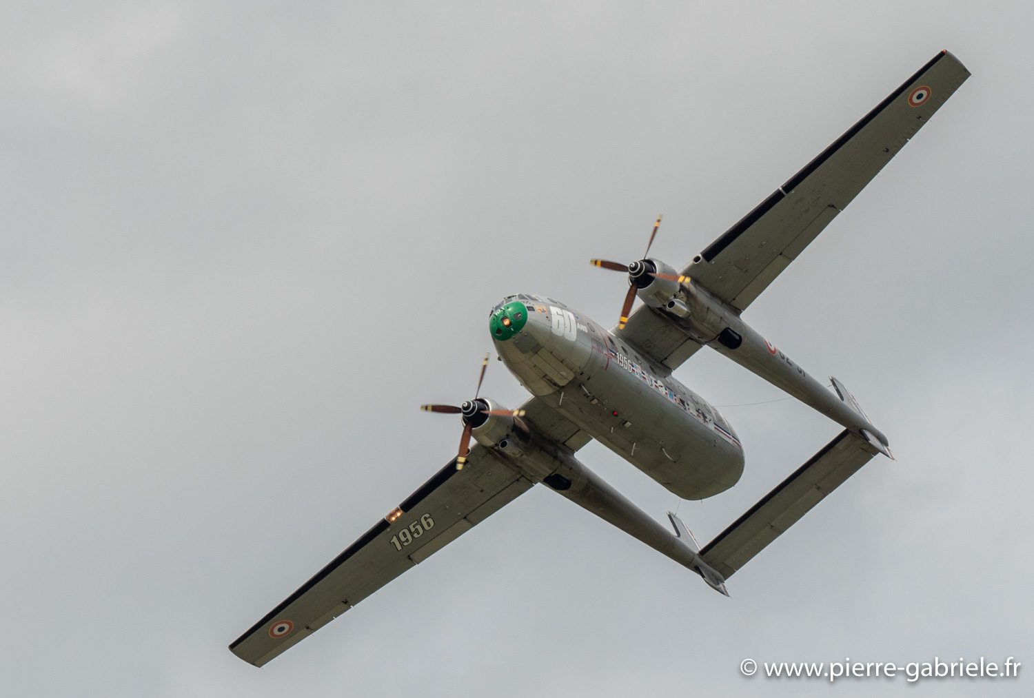 n2501-g92_4067.jpg