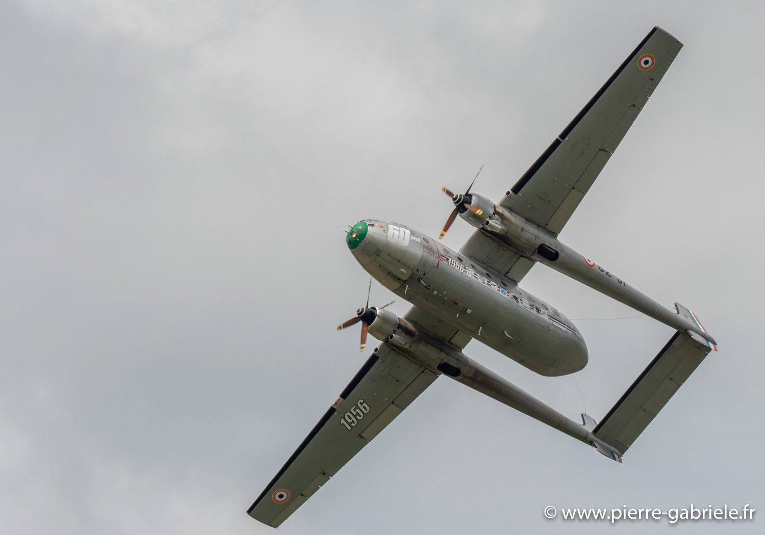 n2501-g92_4068.jpg