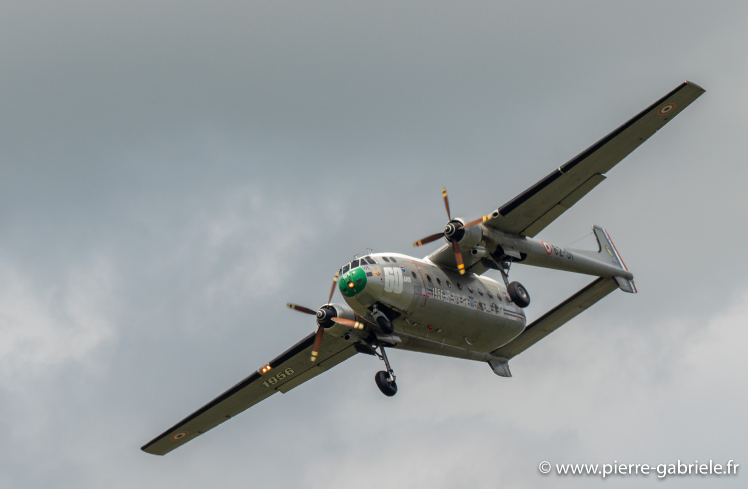 n2501-g92_4070.jpg
