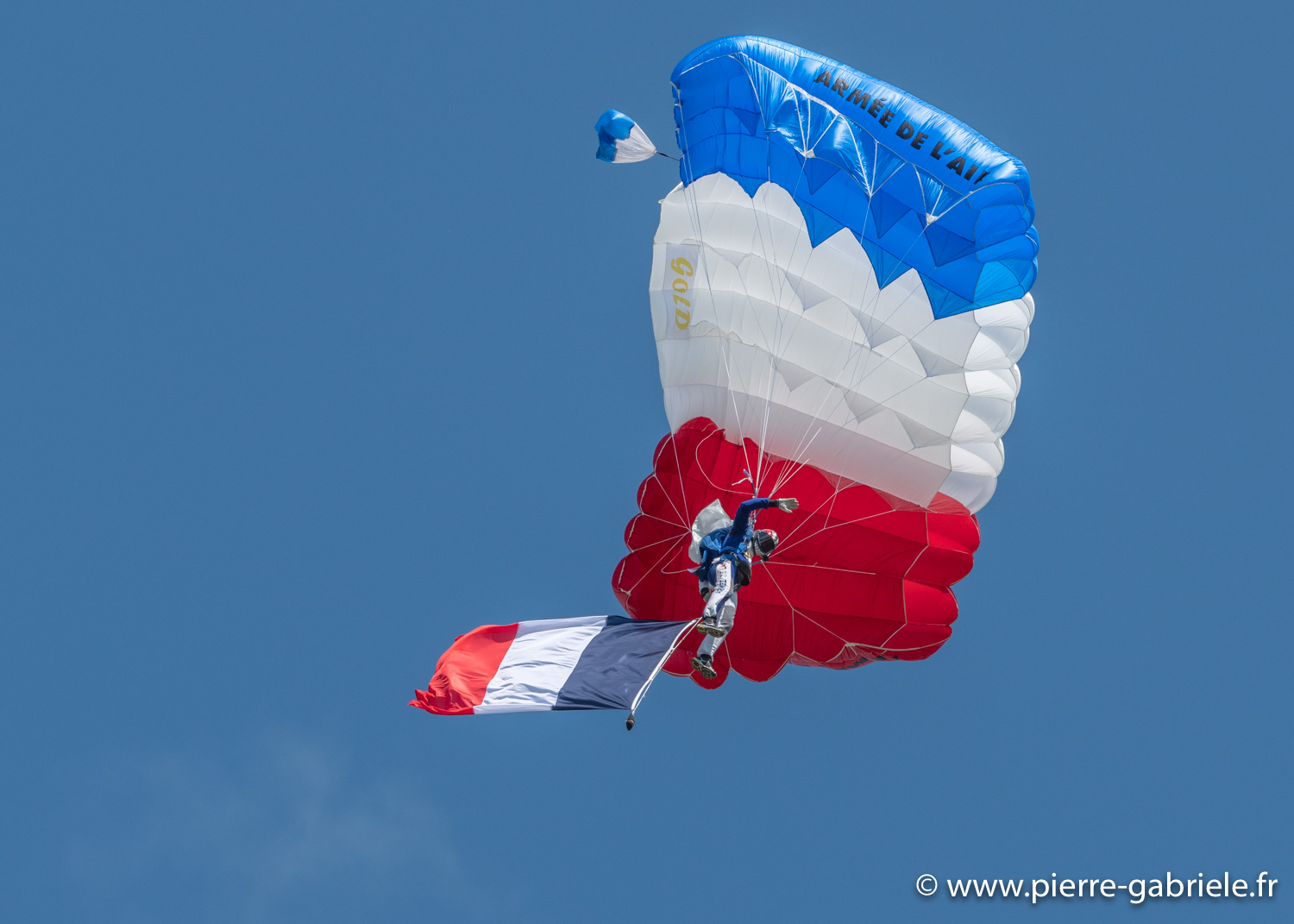 paras-g92_3903.jpg