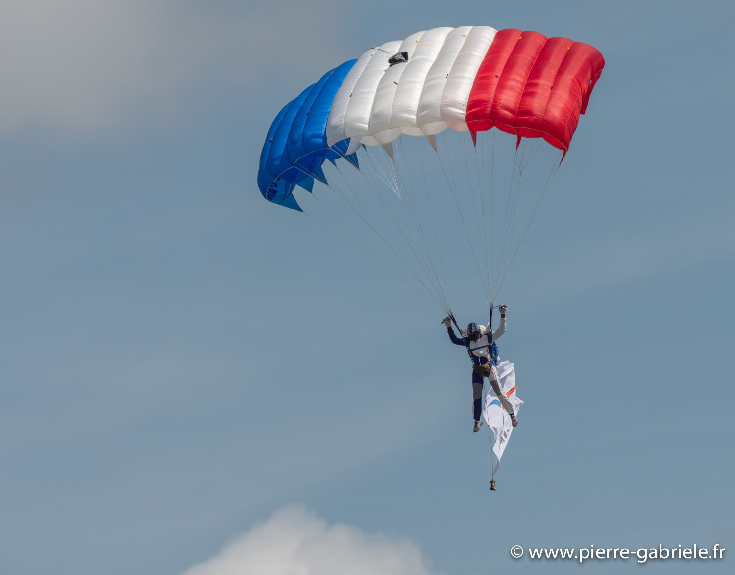 paras-g92_3908.jpg