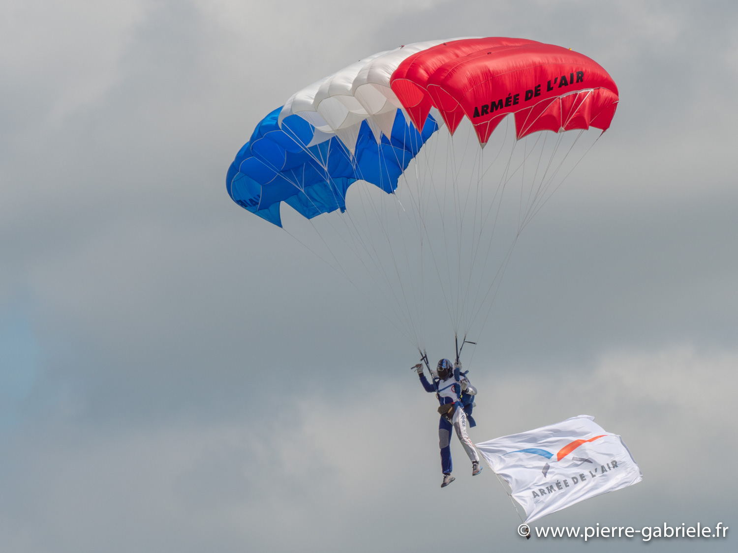 paras-g92_3909.jpg