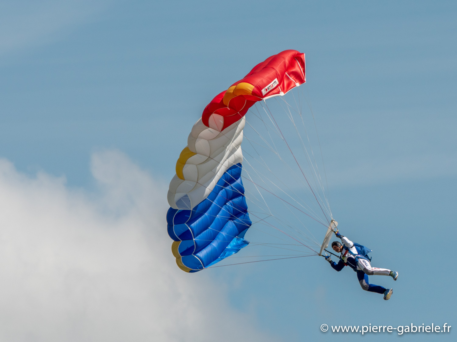 paras-g92_3913.jpg